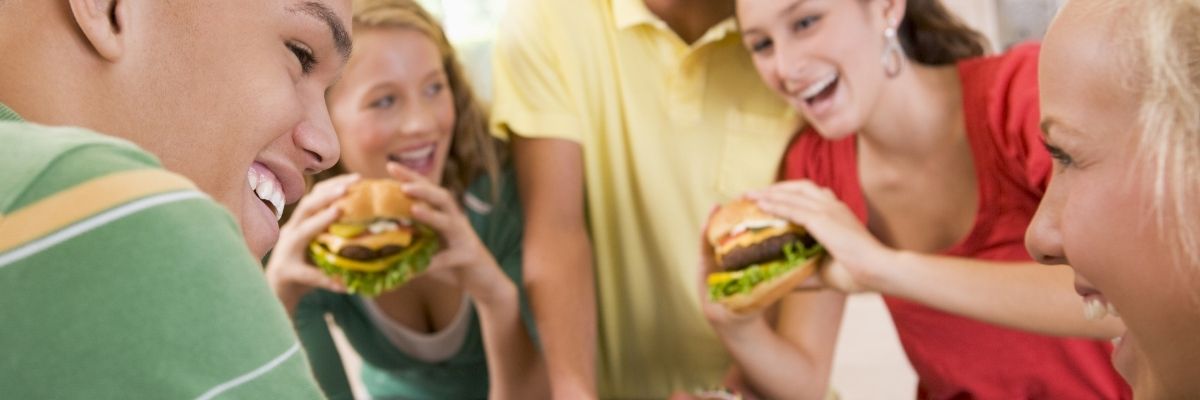 Entendendo a tendência crocrante entre adolescentes e como os pais podem agir