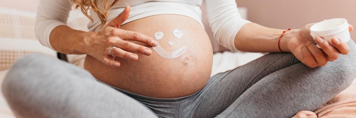 Por que os momentos de carinho com a barriga na gravidez são tão especiais